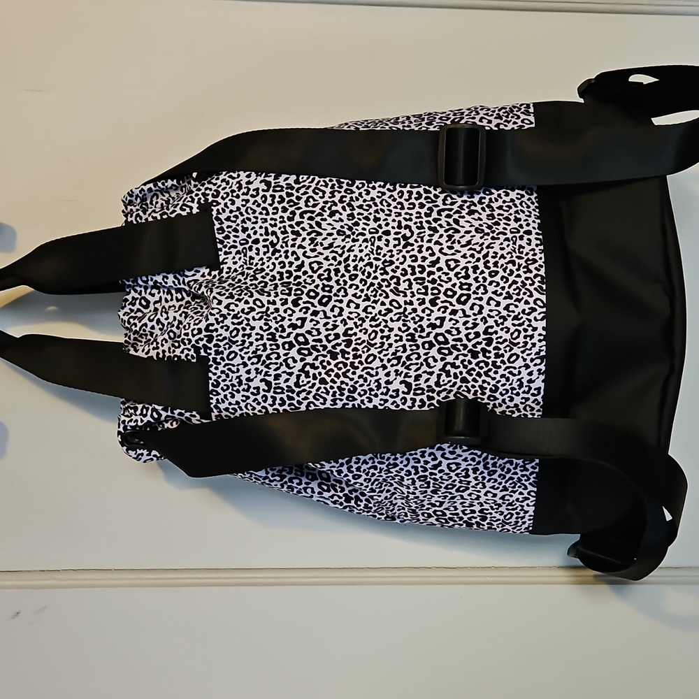 NWT Leopard Print Backpack - Picture 4 of 8